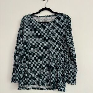 Daisy‎ Fuentes White and Blue Long Sleeve Graphic Blouse